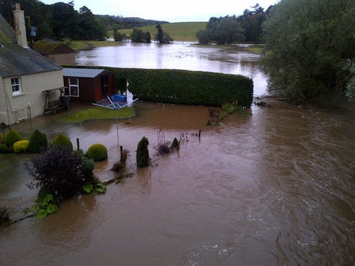 Photo of Dairsie Bridge from @Gartmeister